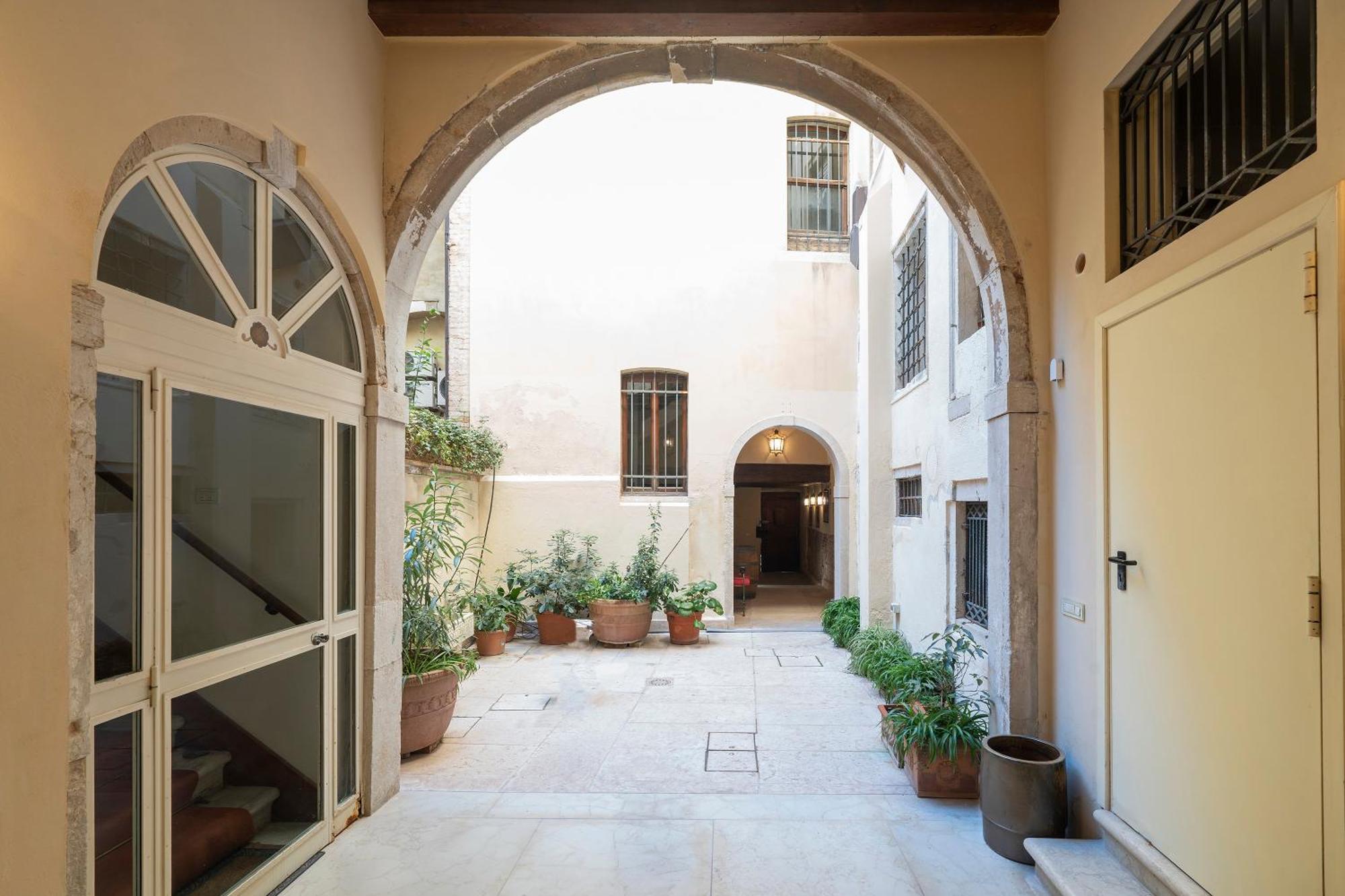 Fortuny3967 Suites & Wine Veneza Exterior foto